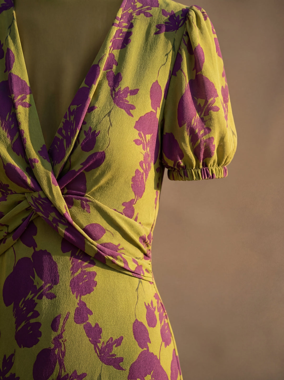Lorna | Robe Élégante en Tissu de Soie