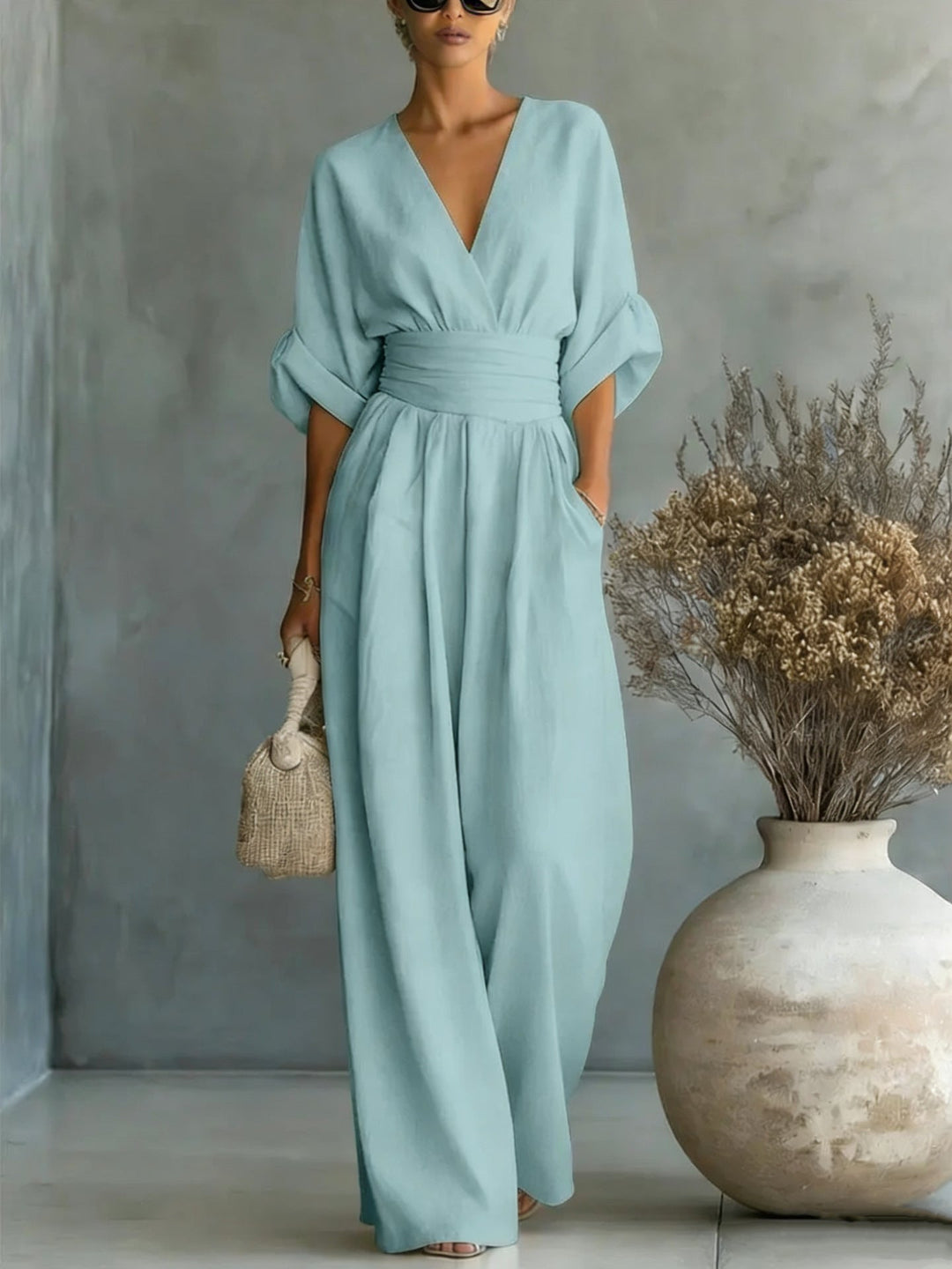 Ruth | Robe Élégante en V, Dos Nu et Manches Fluides
