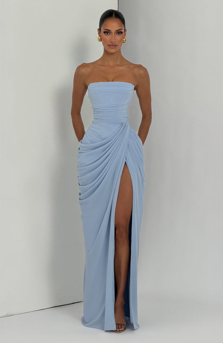 Rhea | Élégance Sculpturale Qui Définit Votre Silhouette